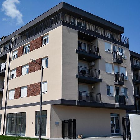 Crown Apartment 3 Subotica Ngoại thất bức ảnh
