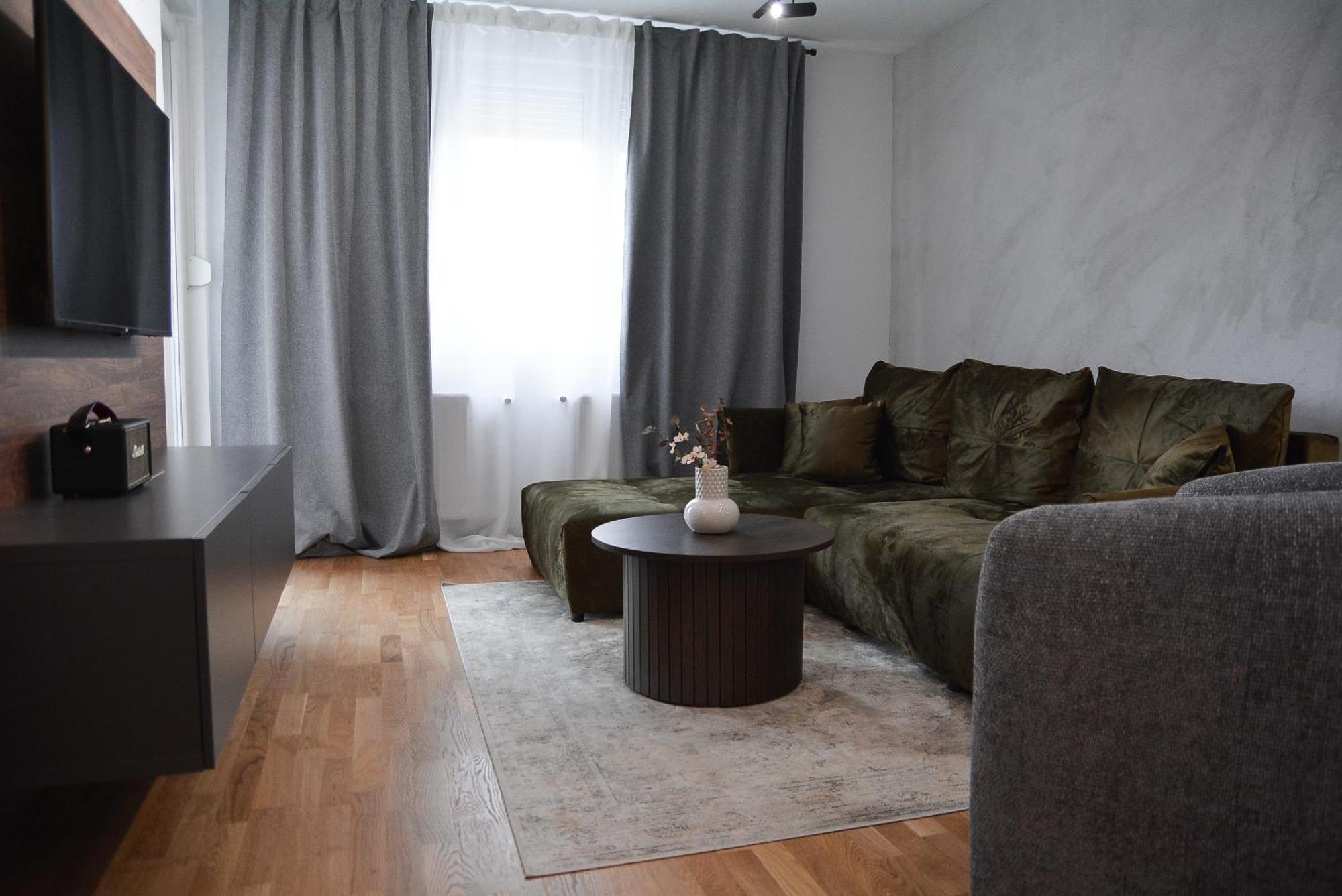 Crown Apartment 3 Subotica Ngoại thất bức ảnh