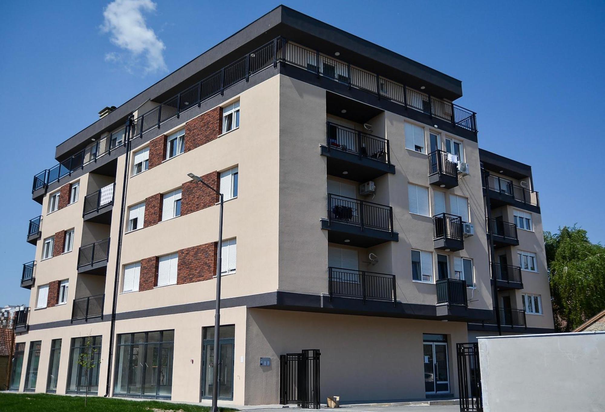 Crown Apartment 3 Subotica Ngoại thất bức ảnh